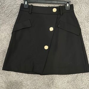 Never worn black maje skirt